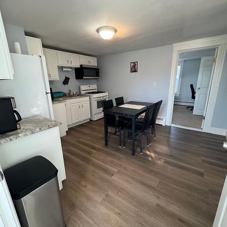 Little Rhody Apartment พอว์ทัคเคท ภายนอก รูปภาพ