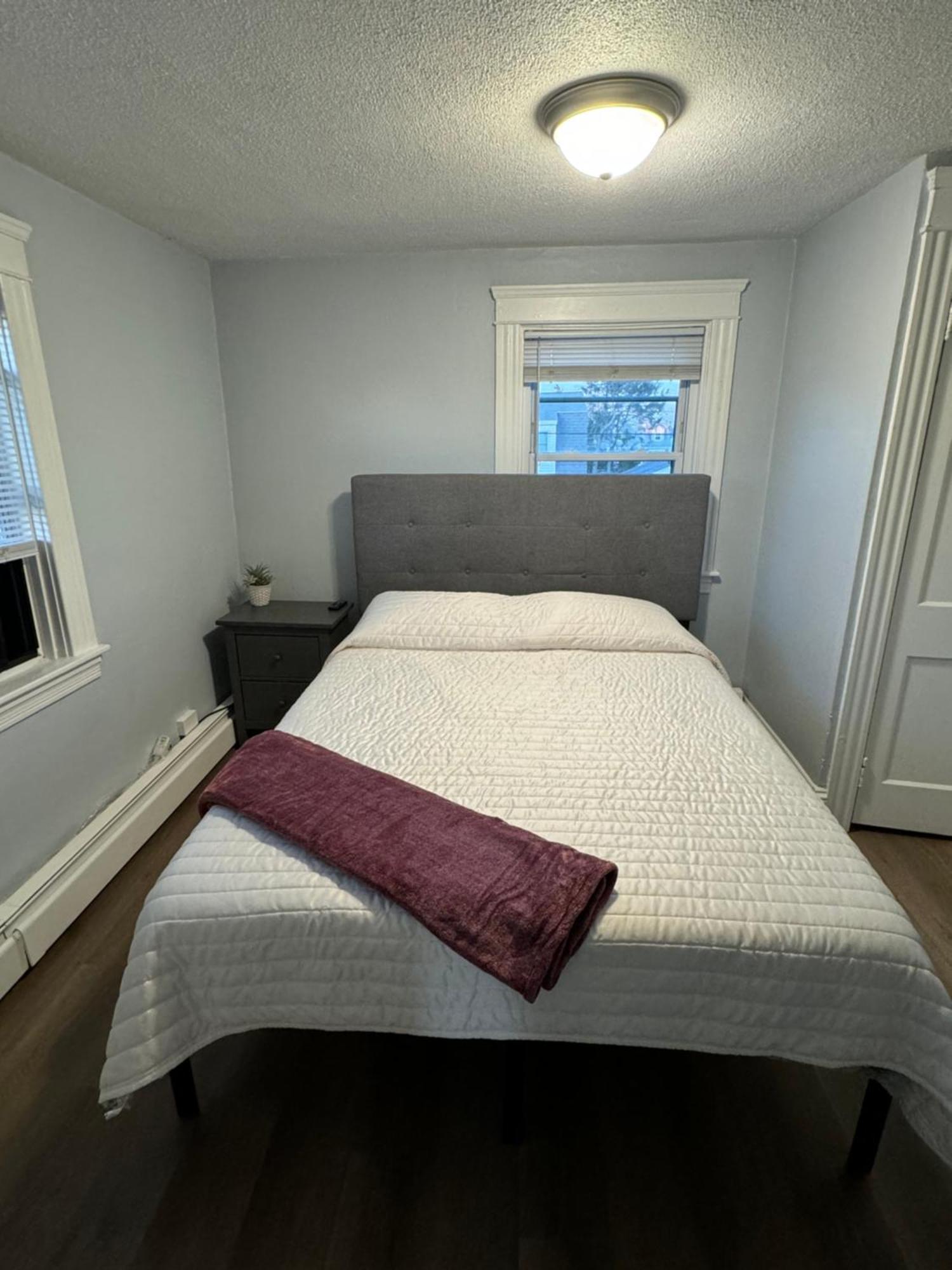 Little Rhody Apartment พอว์ทัคเคท ภายนอก รูปภาพ